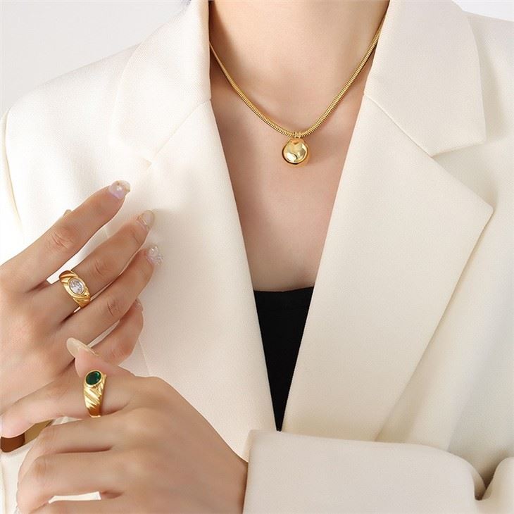 gold herringbone choker necklace