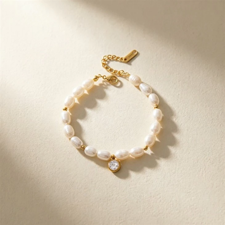 Luminous Oval Pearl Bracelet best